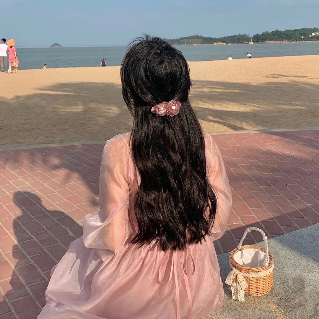 女摄青鬼游埠